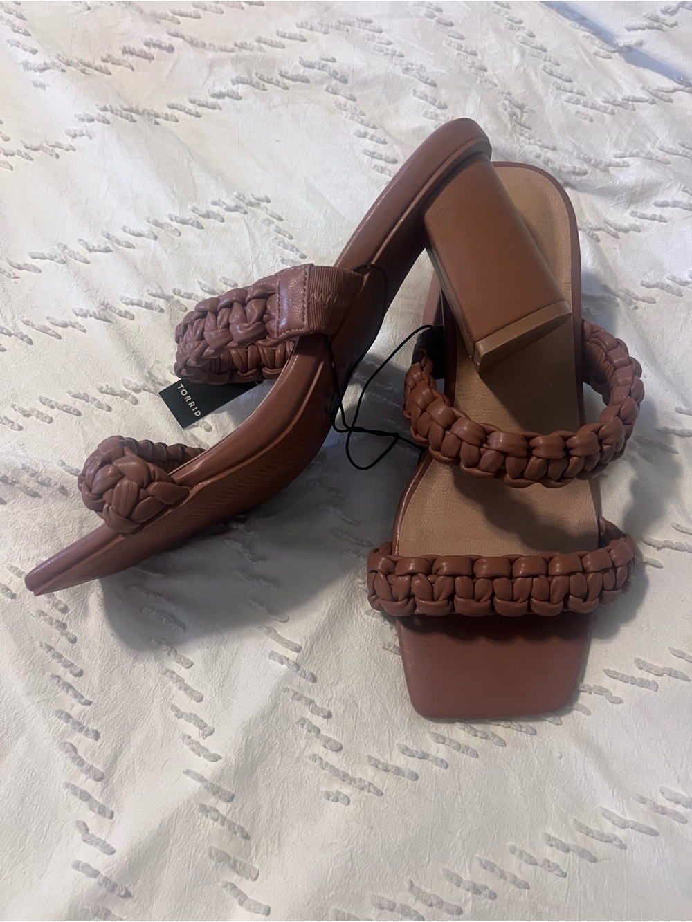 Braided Two-Strap Brown Block Heel Sandals - Unbranded